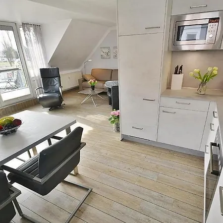 Stettiner Strasse 6 Whg 4 * グレーミッツ