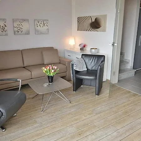 Stettiner Strasse 6 Whg 4 * グレーミッツ